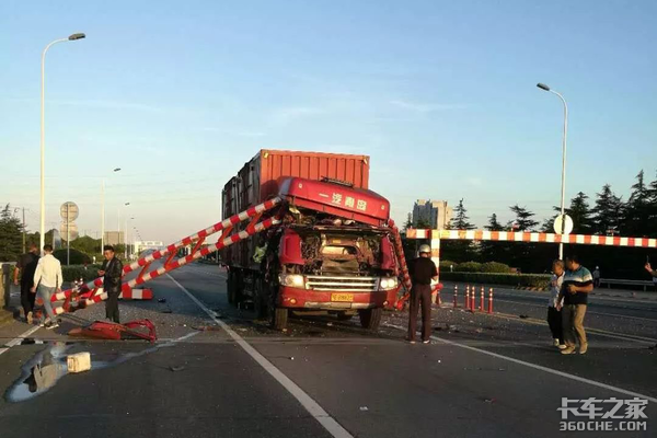 �ײ�ʽ�����ѳ��ܣ��㻹������������