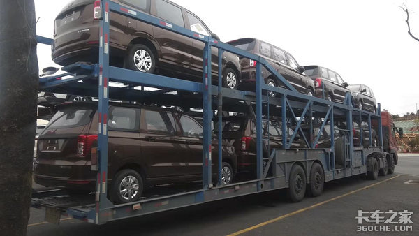 大怪二怪消声匿迹! 公路惊现