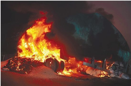 �ҳ�ͻȻ���ð��&nbsp;30�ִ��ױ䡰���ס�