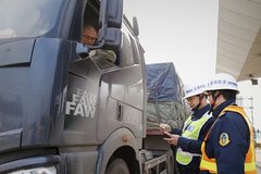 ����������ǧ�ﶥ���� ˾��¼��Ƶ�̰�