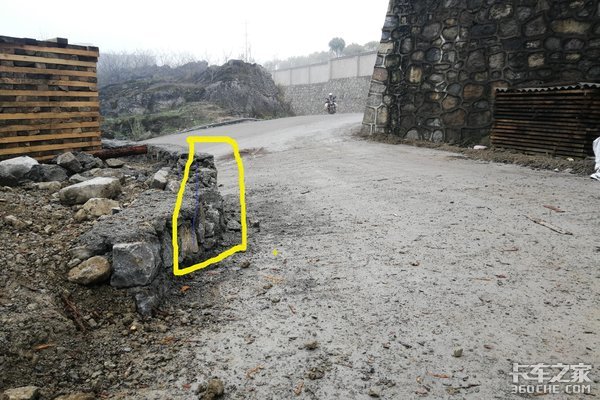 老司机载了跟头?浅谈习惯性驾驶的危害