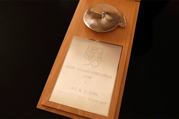 ̷����ٻ�������������ɶ���ʽ���