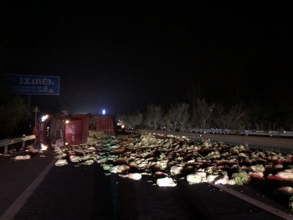 �����෭8�ְײ�����&nbsp;���ٱ䡰�ײ˵ء�