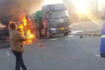 两车相撞司机身亡，开车切记戒躁戒傲