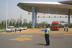 ���Ͻ�����ƽ��6�š��ж��ϲ��С����