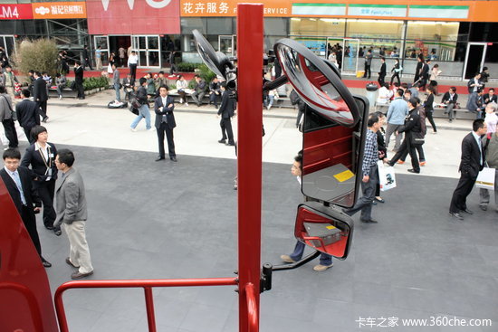 ���ͷ�д�����&nbsp;������ɽ��ʿ��̬����