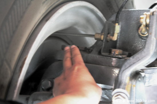 ���ͷ�д�����&nbsp;������ɽ��ʿ��̬����