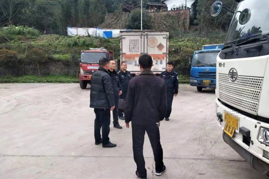 富顺：严管严控 强化道路交通事故预防