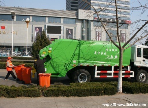 浦东新区:关于垃圾收运车辆事项的通知