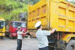贞丰：开展夜间道路交通运输安全大检查
