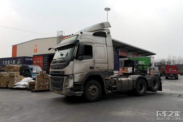 悲喜并存,17.5米大板、三超箱车何时了 成都传化看当前物流用车现状