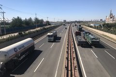 ���쳵������˾���� �����Լ�ʻ�ɾ���