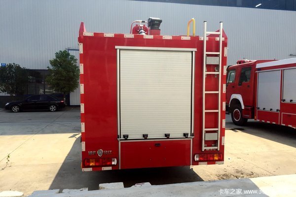 程力消防车重汽280马力10升机  真给力