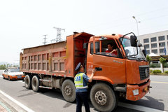 ��̨��һΣ��Ʒ���䳵˾����Ҽ��Ʊ���