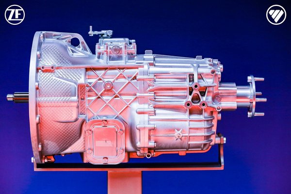 采埃孚福田合资工厂投产 传胜12挡自动变速箱下线