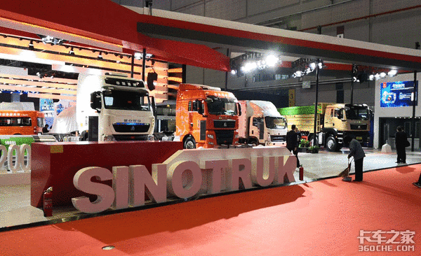 ���Ϻ���չ����һ�������е��Ϻ���չ