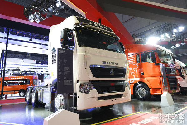 ���Ϻ���չ����һ�������е��Ϻ���չ