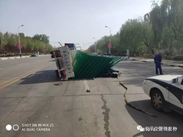 һ�����෭��·����&nbsp;������Ƭɢ������