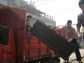 曝光！哈市交警严打渣土车、材料运输车交通违法行为