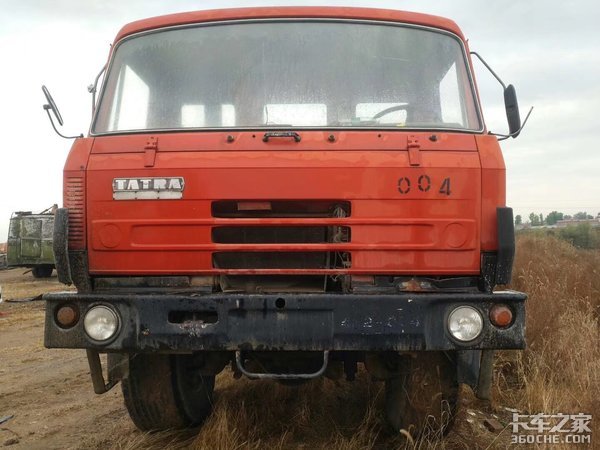 不可思议！国内罕见的TATRA-T815 V12车型仍在服役