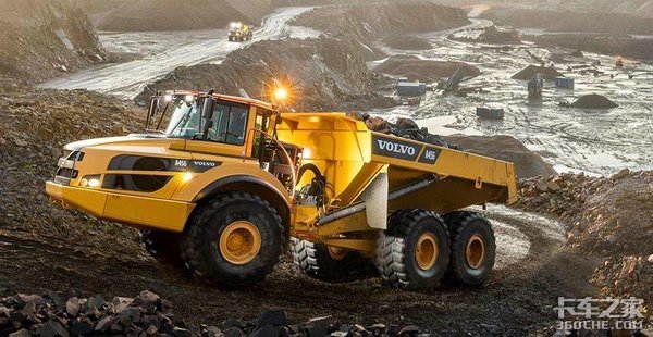 卡车界的越野之王:哥斯拉铰接式卡车