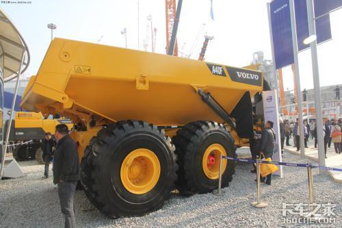 卡车界的越野之王:哥斯拉铰接式卡车