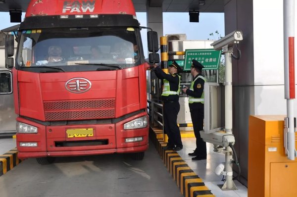 �������3000W+����˾��Ǯ�����ġ�����