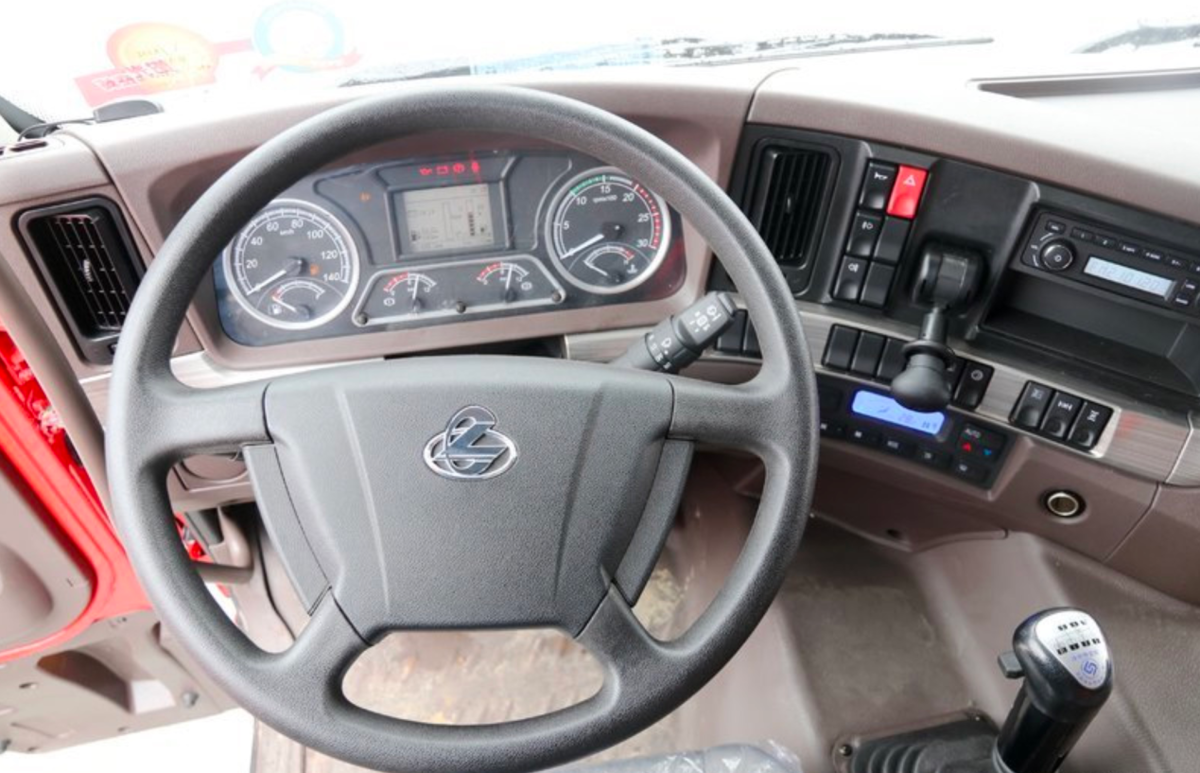 2年免息乘龙h7大马力工程车了解一下图片列表