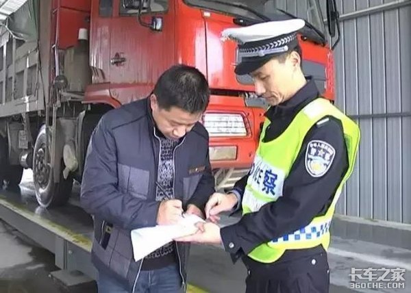 ������������ͷ��ʽ�Ĵ�����ʱ�ݣ�