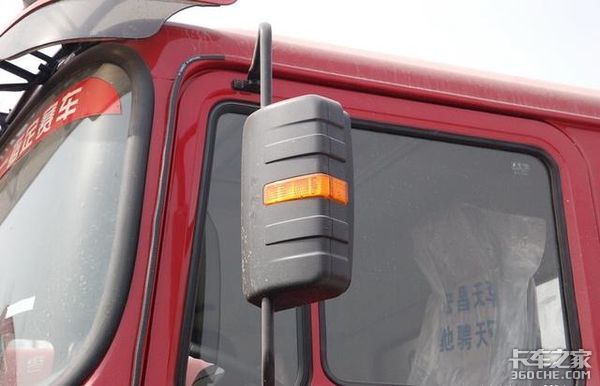 偶遇“精品”二手德龙自卸车，想不到身份来路不明