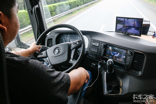 ��ֻ�Ǽ�ʻ����ŷ��&nbsp;����X6000�г�����