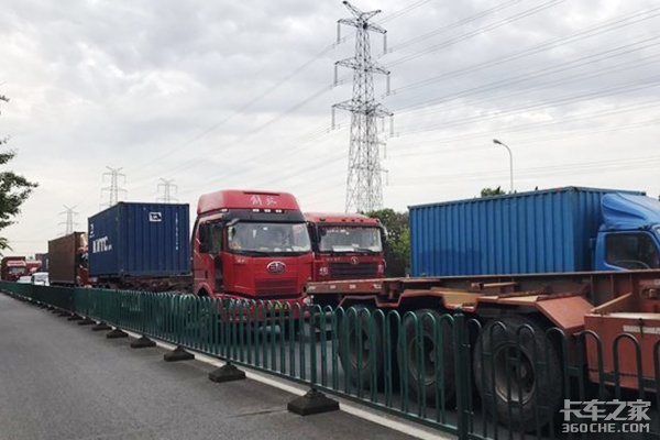 ���˼�ʻ�������ˣ���ʻԱ��ʧҵ��