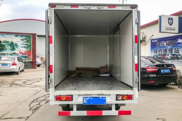 �����������&nbsp;�ҶԸ������������ģ�