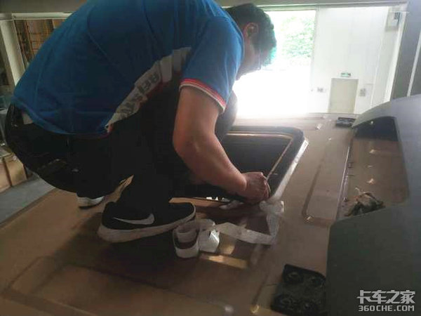 ���˵�ͷ����̳����ϲ�в���˼�ڿյ�