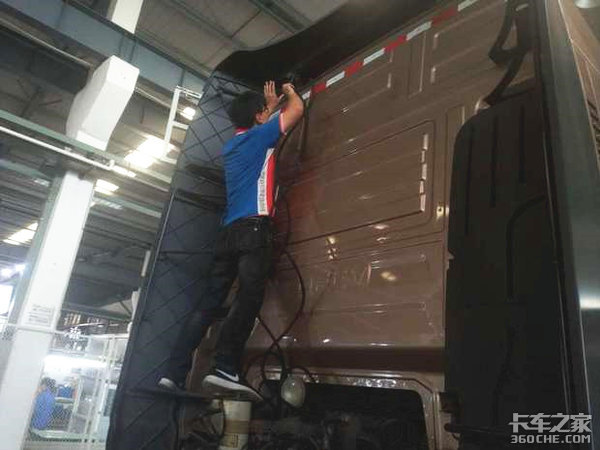 ���˵�ͷ����̳����ϲ�в���˼�ڿյ�