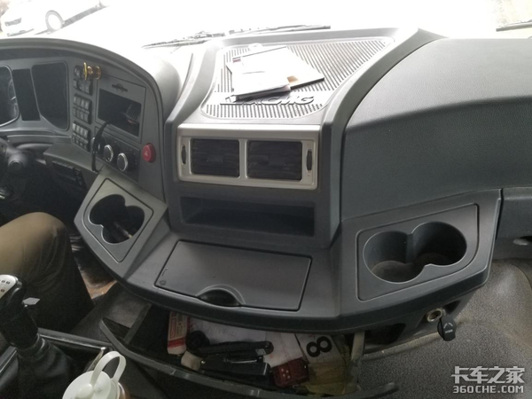 ���Ի���ʻԱ���칤�h�L8X4��ж��զ��?