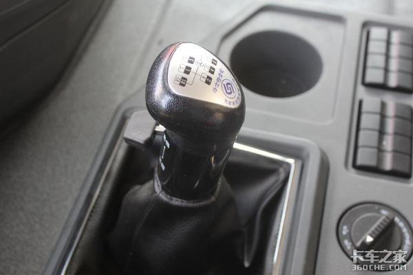 ���Ի���ʻԱ���칤�h�L8X4��ж��զ��?