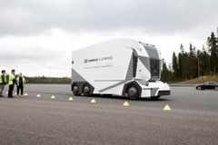 �������˼�ʻ��������· ����Ҫ�ȶ��