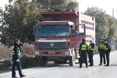 ��̫���ˣ���֤��ʻ������������������