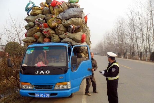 超载蓝牌轻卡不能上高速 质量多少合适