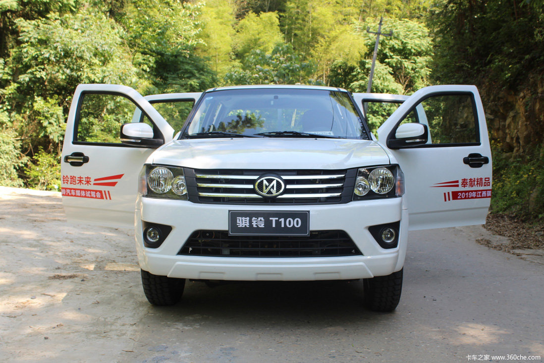 像轿车一样舒适山路体验骐铃t100皮卡图片列表