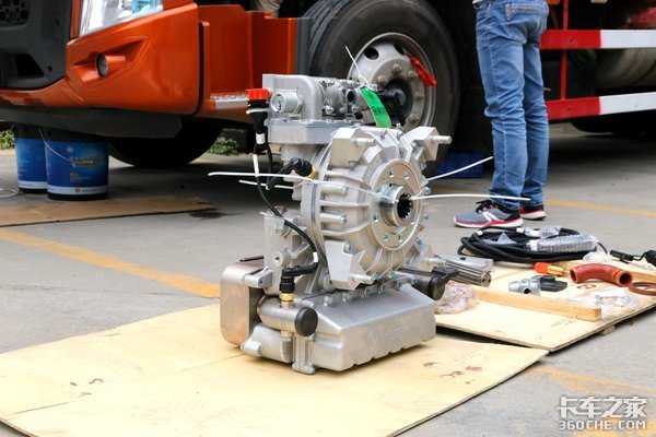 �Ĵ���̨�ػ���Һ��!&nbsp;����:60Km/h����!