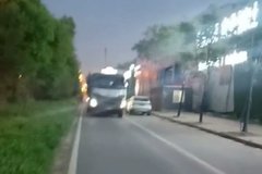 ����һ����������Ȼ���������������У�