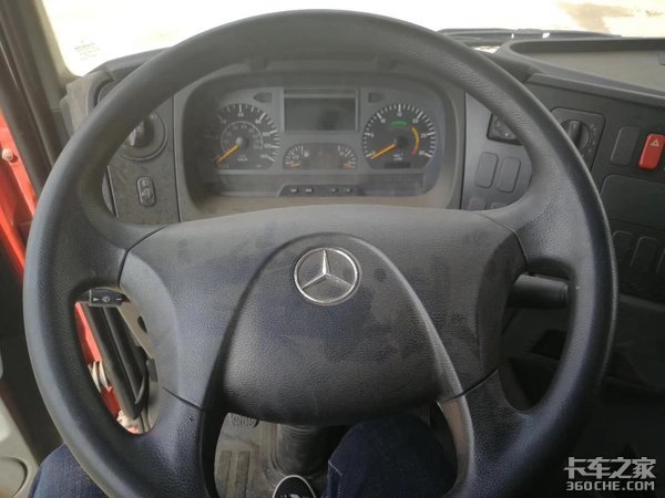 罕见的奔驰Atgeo轻型消防车，退役后可能会送往第三世界发挥余热