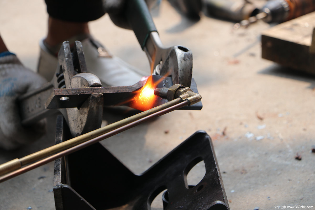 液缓水路改装简单各种切割焊接得一天图片列表