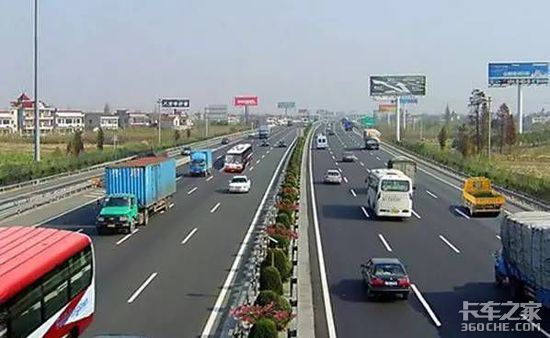 解決“大噸小標”貨車將按軸數(shù)進行收費