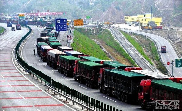解決“大噸小標”貨車將按軸數(shù)進行收費