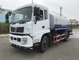 大晴天里的“降水神器” 原来雾炮车有这么多功能