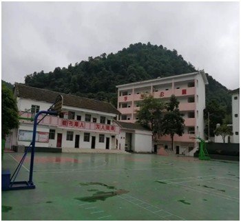 ����ʱ��&nbsp;�ð����ж�������һ��ͯ�ڣ�