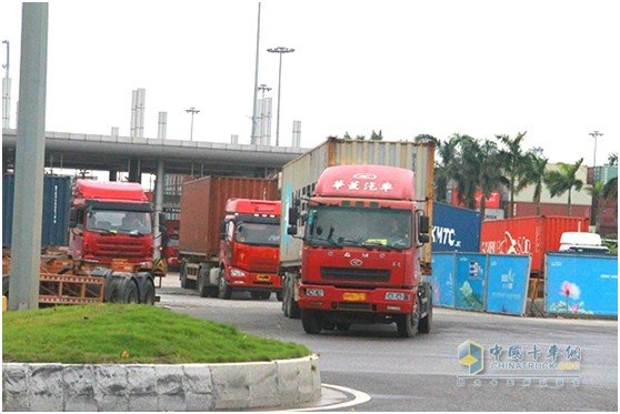 ��ռ�г�&nbsp;���������Ĵ��е㲻һ����